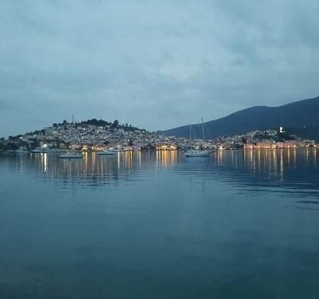 Sunray Studio In Poros Apartment Poros Town ภายนอก รูปภาพ