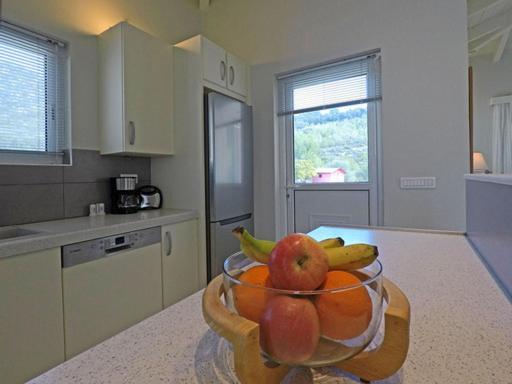 Sunray Studio In Poros Apartment Poros Town ภายนอก รูปภาพ